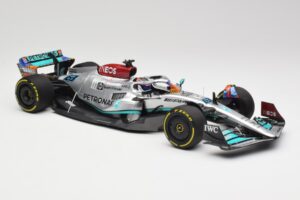Mercedes AMG W13 E Performance Petronas #63 G. Russell Miami GP 2022 Minichamps 1:18 110220563 Metall — Bild 4 von 7
