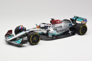 Mercedes AMG W13 E Performance Petronas #63 G. Russell Miami GP 2022 Minichamps 1:18 110220563 Metall