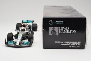 Mercedes AMG W13 E Performance Petronas #44 L. Hamilton Spanish GP 2022 Minichamps 1:18 110220044 Metall — Bild 6 von 7