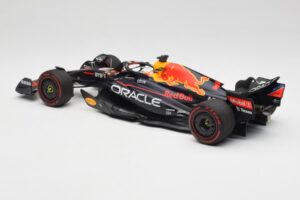 Oracle Red Bull Racing RB18 #1 M. Verstappen Winner Belgian GP 2022 Minichamps 1:18 110221401 Metall — Bild 3 von 7