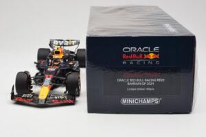 Red Bull Racing RB20 #11 S. Perez Bahrain GP 2024 Minichamps 1:18 110240111 Metall — Bild 6 von 7
