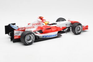 Panasonic Toyota Racing TF106 #8 R. Schumacher F1 2006 Minichamps 1:18 100060007 Metall — Bild 2 von 6