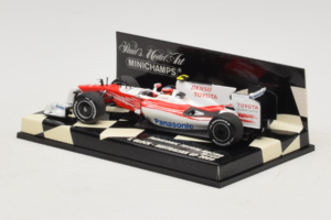 Toyota TF109 #10 T. Glock Panasonic Toyota Racing Australian GP 2009 Minichamps 1:43 400090010 Metall — Bild 3 von 5