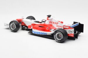 Toyota TF106 Panasonic Toyota Racing J. Trulli F1 Presentation 2006 Minichamps 1:18 AM59554H Metall — Bild 5 von 6