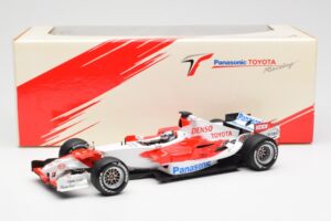 Toyota TF106 Panasonic Toyota Racing J. Trulli F1 Presentation 2006 Minichamps 1:18 AM59554H Metall — Bild 6 von 6