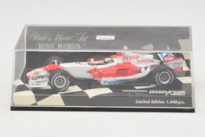 Toyota TF106 Panasonic #12 J. Trulli Panasonic Toyota Racing Showcar 2006 Minichamps 1:43 400060078 Metall — Bild 4 von 5
