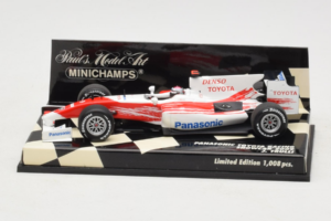 Toyota TF109 #9 J. Trulli Panasonic Toyota Racing Showcar F1 2009 Minichamps 1:43 400090079 Metall