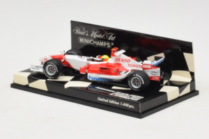Toyota TF106 Panasonic #11 R. Schumacher Panasonic Toyota Racing Showcar 2006 Minichamps 1:43 400060077 Metall — Bild 3 von 5