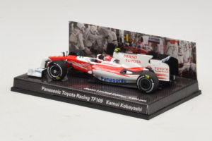 Panasonic Toyota Racing TF109 K. Kobayashi F1 2009 Minichamps 1:43 413090210 Metall — Bild 3 von 5