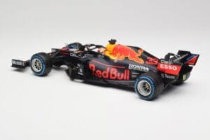Red Bull Racing Honda RB16B #33 M. Verstappen Turkish GP 2nd Place 2021 Minichamps 1:18 110211633 Metall — Bild 5 von 7
