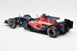 Red Bull Racing RB6 #6 M. Webber F1 Showcar 2010 Minichamps 1:18 150100076 Metall — Bild 5 von 6