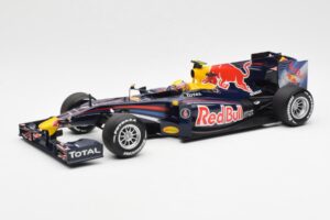 Red Bull RB6 #7 M. Webber Red Bull Racing Showcar 2010 Minichamps 1:18 150100076-R1 Metall