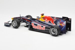 Red Bull Racing Renault RB5 #5 S. Vettel Showcar 2010 Minichamps 1:18 153100175 Metall — Bild 5 von 6