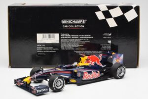 Red Bull Racing Renault RB5 #5 S. Vettel Showcar 2010 Minichamps 1:18 153100175 Metall — Bild 6 von 6