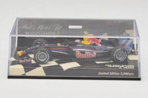 Red Bull Racing Renault RB5 #15 S. Vettel Showcar 2009 Minichamps 1:43 400090085 Metall — Bild 5 von 5