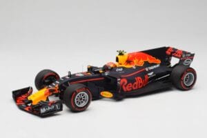 Red Bull Racing RB13 Tag Heuer #33 M. Verstappen Australian GP 2017 Minichamps 1:18 110170033 Resin