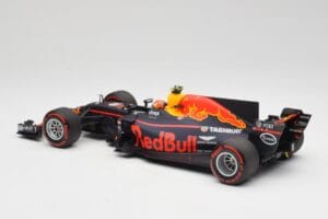 Red Bull Racing RB13 Tag Heuer #33 M. Verstappen Australian GP 2017 Minichamps 1:18 110170033 Resin — Bild 5 von 7