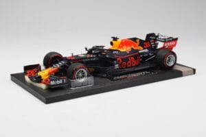 Red Bull RB15 #33 M. Verstappen Brazil GP Winner 2019 Minichamps 1:18 113191933 Metall — Bild 2 von 7