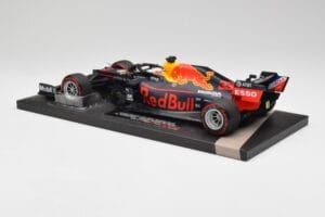 Red Bull RB15 #33 M. Verstappen Brazil GP Winner 2019 Minichamps 1:18 113191933 Metall — Bild 5 von 7