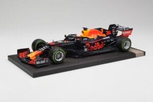 Red Bull RB15 #33 M. Verstappen German GP Winner Wet 2019 Minichamps 1:18 113191133 Metall — Bild 2 von 7