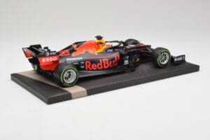 Red Bull RB15 #33 M. Verstappen German GP Winner Wet 2019 Minichamps 1:18 113191133 Metall — Bild 3 von 7