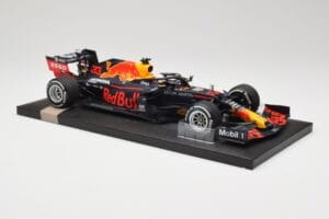 Red Bull RB16 #33 M. Verstappen Red Bull Racing 70th Anniversary GP Winner 2020 Minichamps 1:18 113200533-M1 Resin — Bild 4 von 7