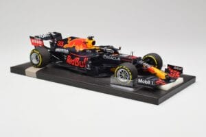 Red Bull RB16B #33 M. Verstappen France GP Winner 2021 Minichamps 1:18 113210833 Metall — Bild 4 von 7
