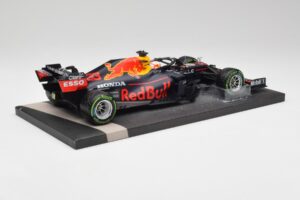 Red Bull RB16B #33 M. Verstappen Emilia Romagna GP Winner 2021 Minichamps 1:18 113210233T Metall — Bild 3 von 6