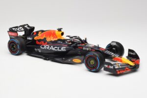 Red Bull RB18 #1 M. Verstappen Monaco GP 3rd Wet 2022 Minichamps 1:18 110220701 Metall — Bild 4 von 7