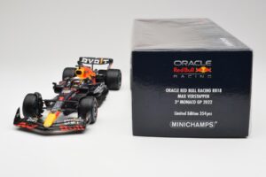 Red Bull RB18 #1 M. Verstappen Monaco GP 3rd Wet 2022 Minichamps 1:18 110220701 Metall — Bild 7 von 7
