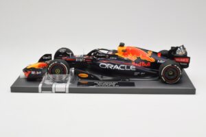 Red Bull RB18 #1 M. Verstappen Miami GP 2022 Winner Minichamps 1:18 113220301 Resin