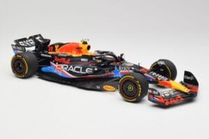 Red Bull RB19 #1 M. Verstappen Austin GP Winner 2023 Minichamps 1:18 110231901 Metall — Bild 4 von 6