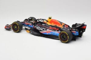 Red Bull RB19 #1 M. Verstappen Austin GP Winner 2023 Minichamps 1:18 110231901 Metall — Bild 5 von 6