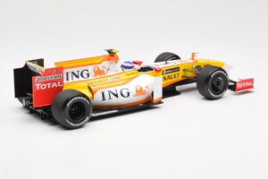 Renault F1 Team R29 #10 R. Grosjean F1 2009 Minichamps 1:18 150090108 Metall — Bild 2 von 6
