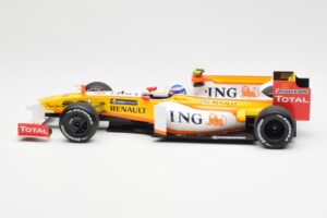 Renault F1 Team R29 #10 R. Grosjean F1 2009 Minichamps 1:18 150090108 Metall — Bild 3 von 6