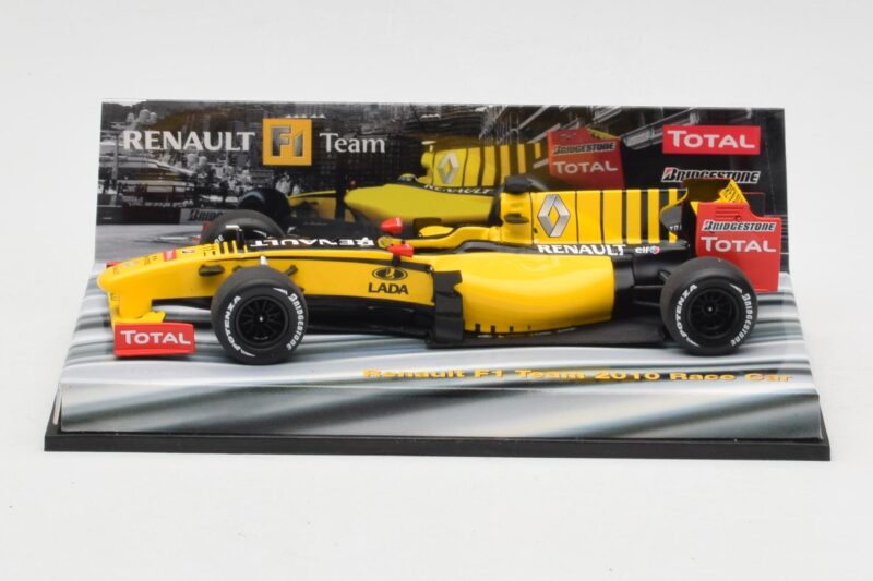 Renault R30 #11 R. Kubica Race Car 2010 Minichamps 1:43 403100081 Metall
