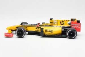 Renault R30 R. Kubica / V. Petrov F1 Showcar 2010 Minichamps 1:18 7711428831 Metall — Bild 3 von 6
