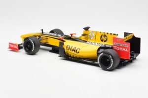 Renault R30 R. Kubica / V. Petrov F1 Showcar 2010 Minichamps 1:18 7711428831 Metall — Bild 5 von 6