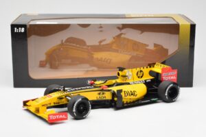 Renault R30 R. Kubica / V. Petrov F1 Showcar 2010 Minichamps 1:18 7711428831 Metall — Bild 6 von 6