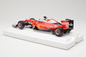 Scuderia Ferrari SF16-H #5 S. Vettel Italian GP 2016 BBR 1:18 BBR181625 Metall — Bild 5 von 7