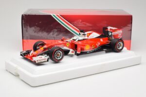 Scuderia Ferrari SF16-H #5 S. Vettel Italian GP 2016 BBR 1:18 BBR181625 Metall — Bild 7 von 7