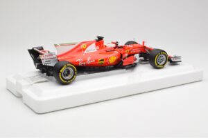 Scuderia Ferrari SF70H #5 S. Vettel Winner Australian GP 2017 End of Race BBR 1:18 BBR181705-E Metall — Bild 2 von 7