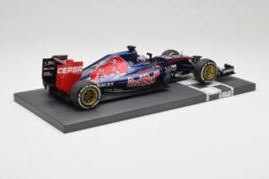 Scuderia Toro Rosso STR10 Renault #33 M. Verstappen Australian GP 2015 Minichamps 1:18 117150033 Resin — Bild 3 von 7