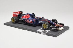 Scuderia Toro Rosso STR10 Renault #33 M. Verstappen Australian GP 2015 Minichamps 1:18 117150033 Resin — Bild 4 von 7