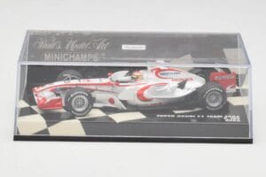 Super Aguri SA05 #23 Y. Ide F1 2006 Minichamps 1:43 400060023 Metall — Bild 5 von 5