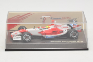 Toyota TF105 #17 R. Schumacher Panasonic Toyota Racing F1 2005 Minichamps 1:43 AM58296 Metall — Bild 4 von 5