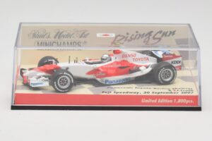 Toyota TF107 #12 J. Trulli Showcar 2007 Minichamps 1:43 403070082 Metall — Bild 5 von 5