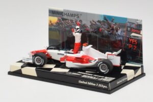 Toyota TF105 #16 J. Trulli Malaysia GP Podium 2005 Minichamps 1:43 400050116 Metall — Bild 3 von 4
