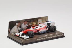 Toyota TF109 Panasonic Toyota Racing #9 J. Trulli F1 2009 Minichamps 1:43 AM62130 Metall — Bild 2 von 5