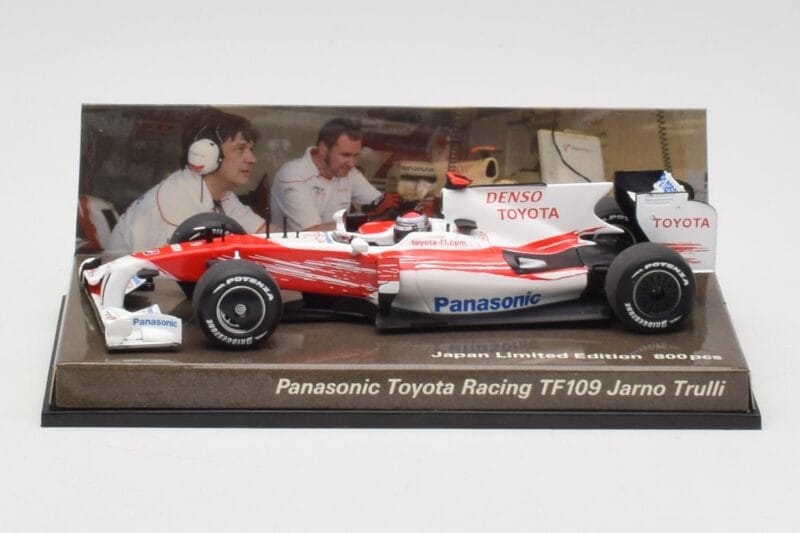 Toyota TF109 Panasonic Toyota Racing #9 J. Trulli F1 2009 Minichamps 1:43 AM62130 Metall